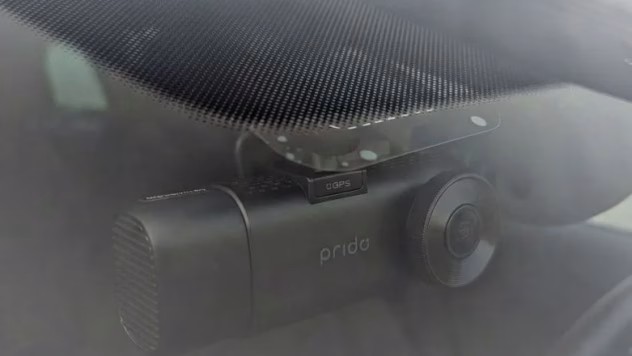 Mūsdienīgs auto videosaliktņis