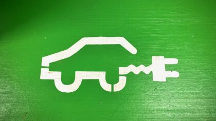 Elektroauto un universāļi Latvijā: kā izvērtēt bagāžas telpu, nobraukumu un izmaksas ģimenes vajadzībām